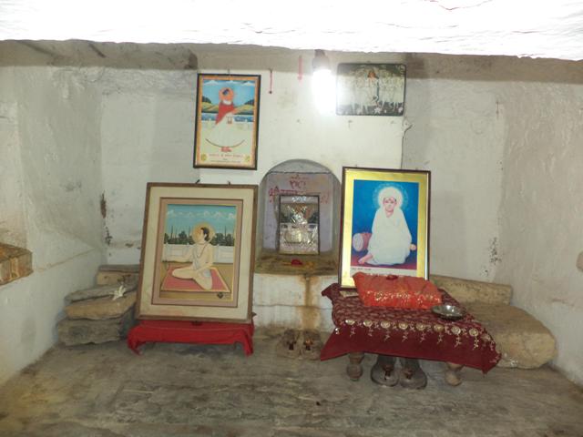 Dadupanthi Saints